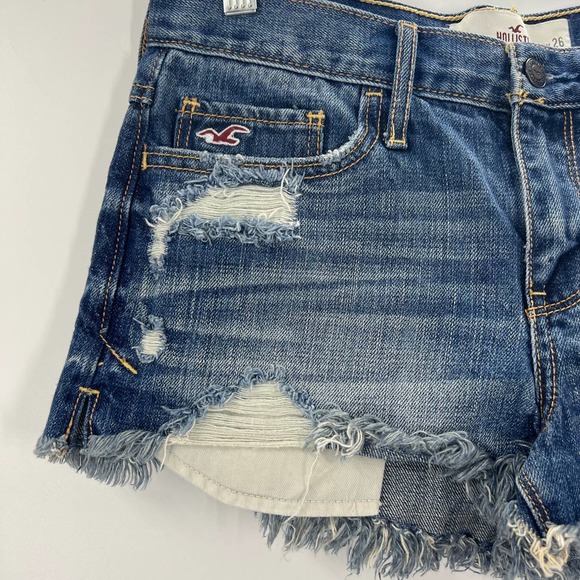 Hollister Distressed Fringe Mini Shorts Medium Wash Women's Size 3 / 28 Waist - Picture 7 of 9
